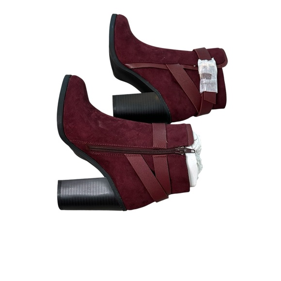 Izabella Rue Maroon Suede Ankle Booties Size 6 - Picture 5 of 9